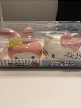 Hello Kitty & Friends Ceramic Shaker Duo - Pink, White, Yellow Bow